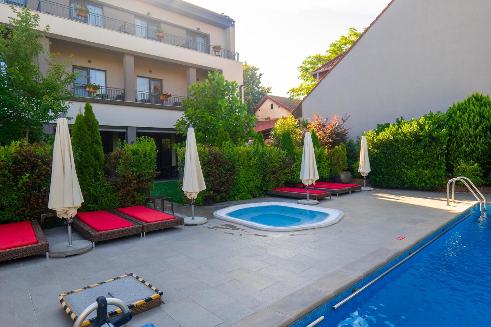 Pensiunea Nora Prestige Timisoara Exterior photo