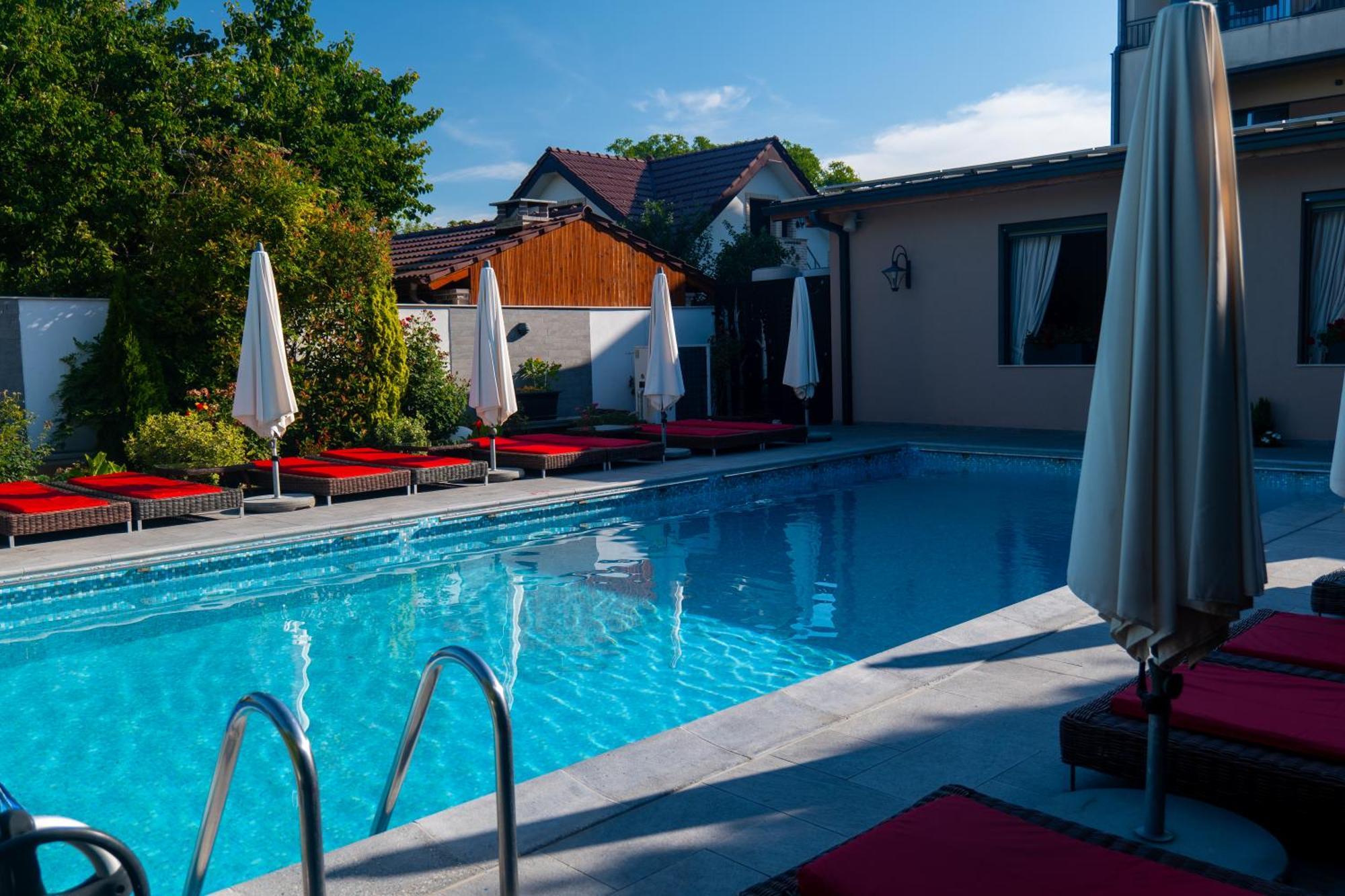 Pensiunea Nora Prestige Timisoara Exterior photo